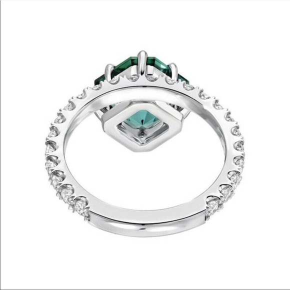 New 925 Sterling Silver Emerald Elegant Women Ring - Picture 4 of 5